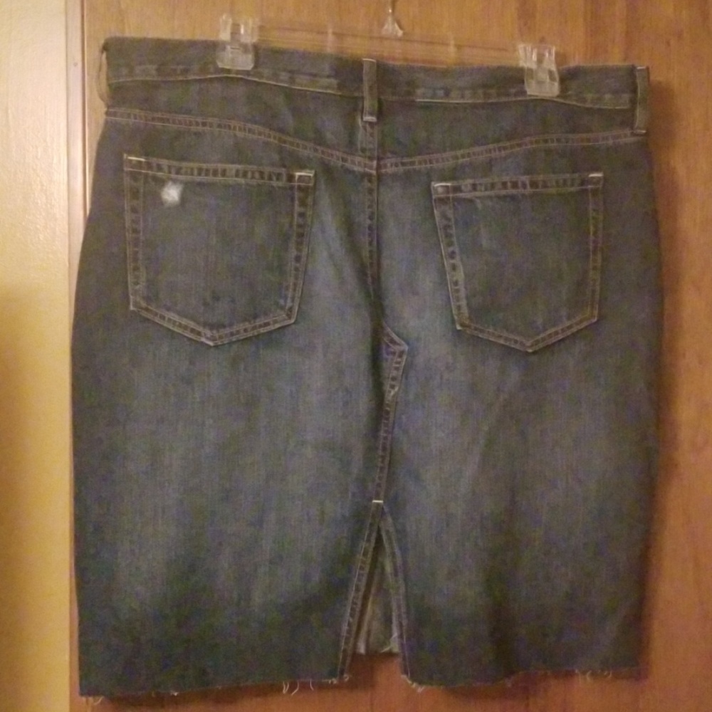 Old Navy Denim Skirt - Picture 2 of 4
